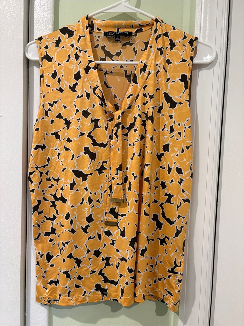 Jones New York Yellow Floral Sleeveless Tie-Neck Camisole